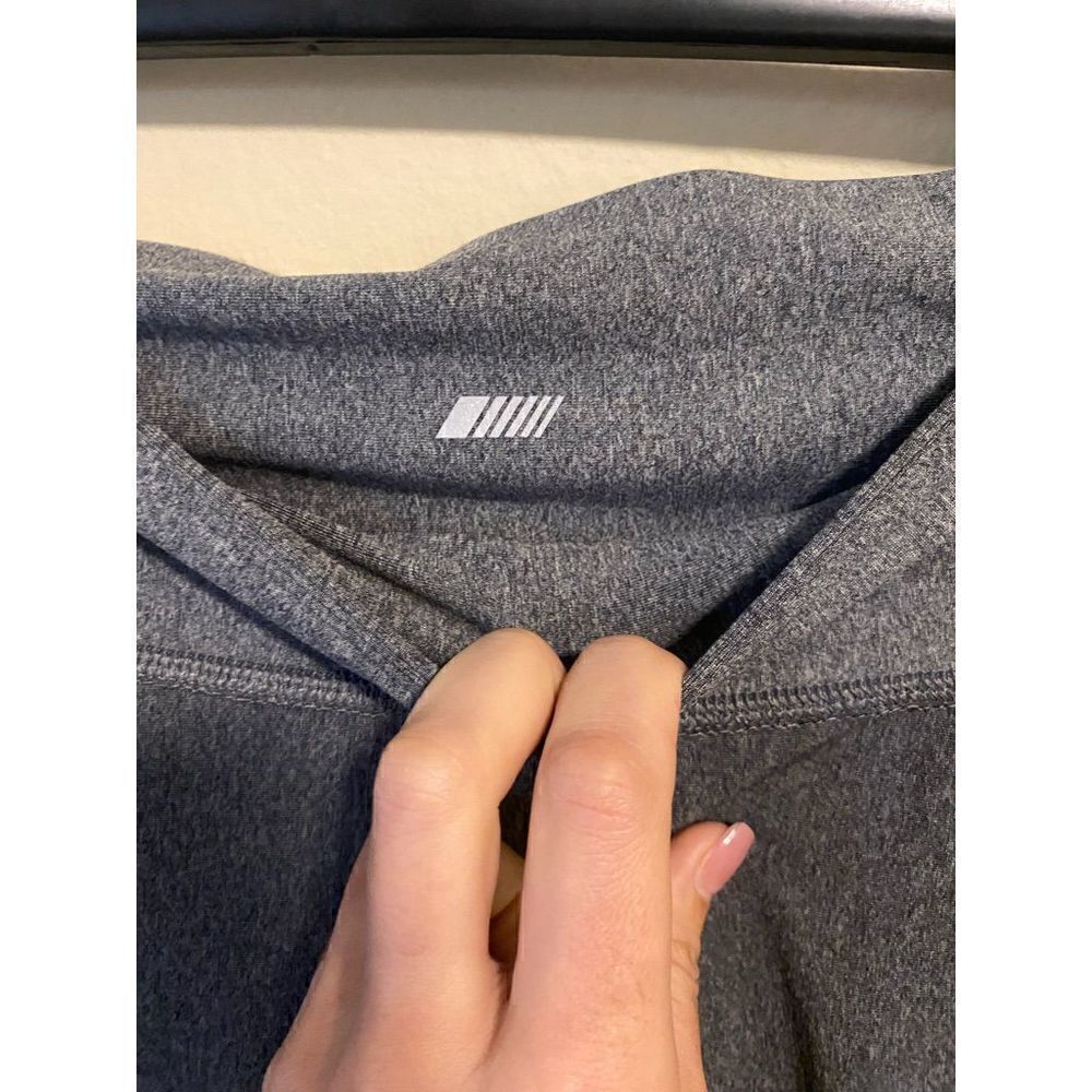 Leggings    - Picture 2 of 3
